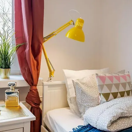 White Beds - For 6 People In The Center Lejlighed *